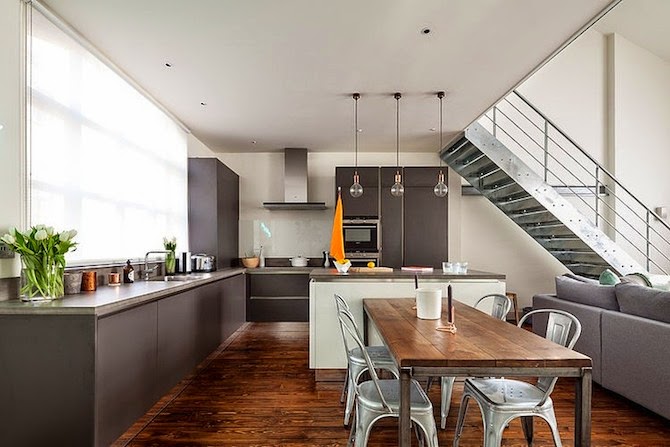 Factory in East London Turned into a Stylish Loft