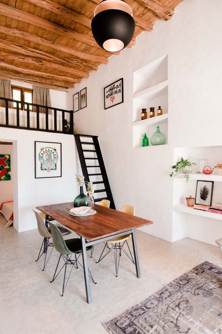 Old Stable Transformed Into a Contemporary Dream House — Artistic Odyssey
