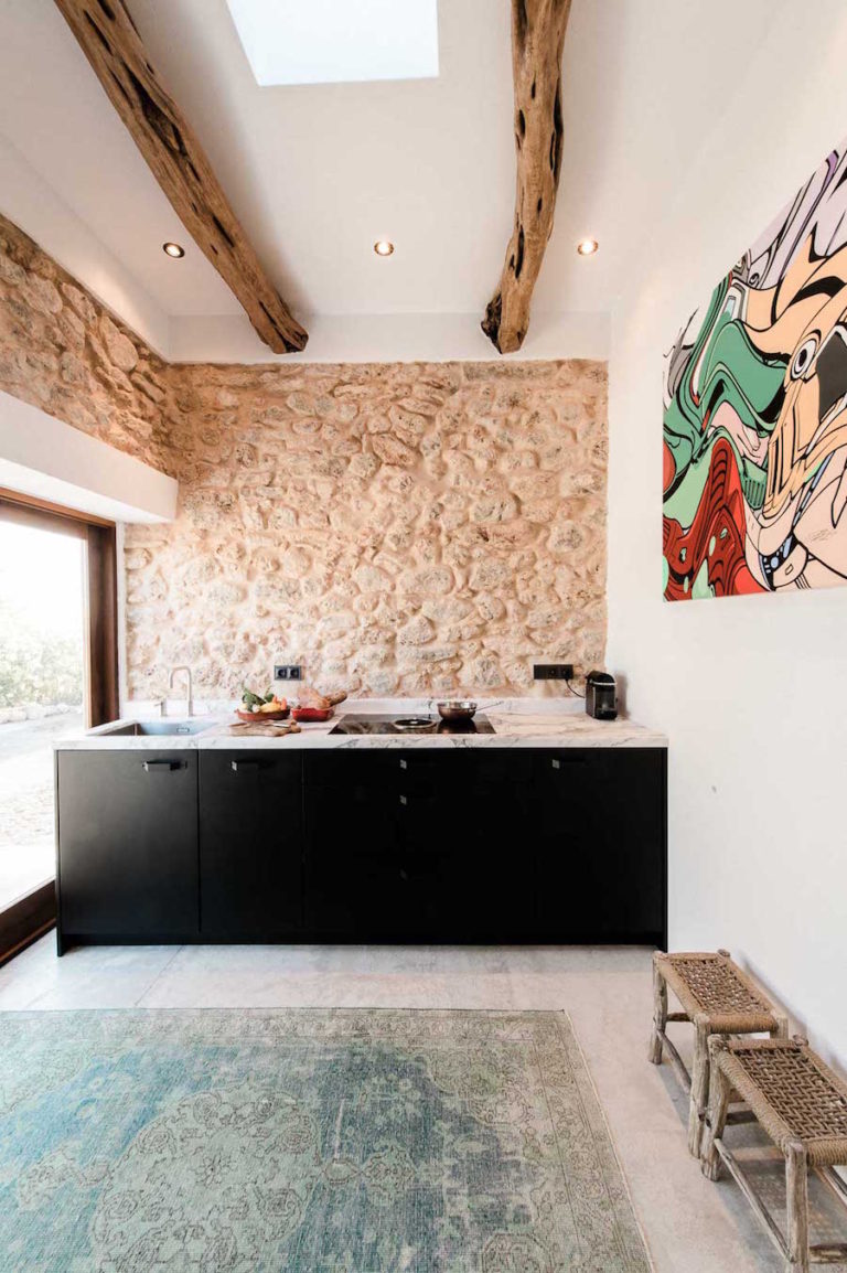 Old Stable Transformed Into a Contemporary Dream House — Artistic Odyssey