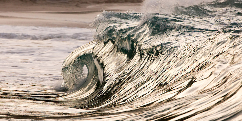 Photographer captures the beauty of Ocean Waves